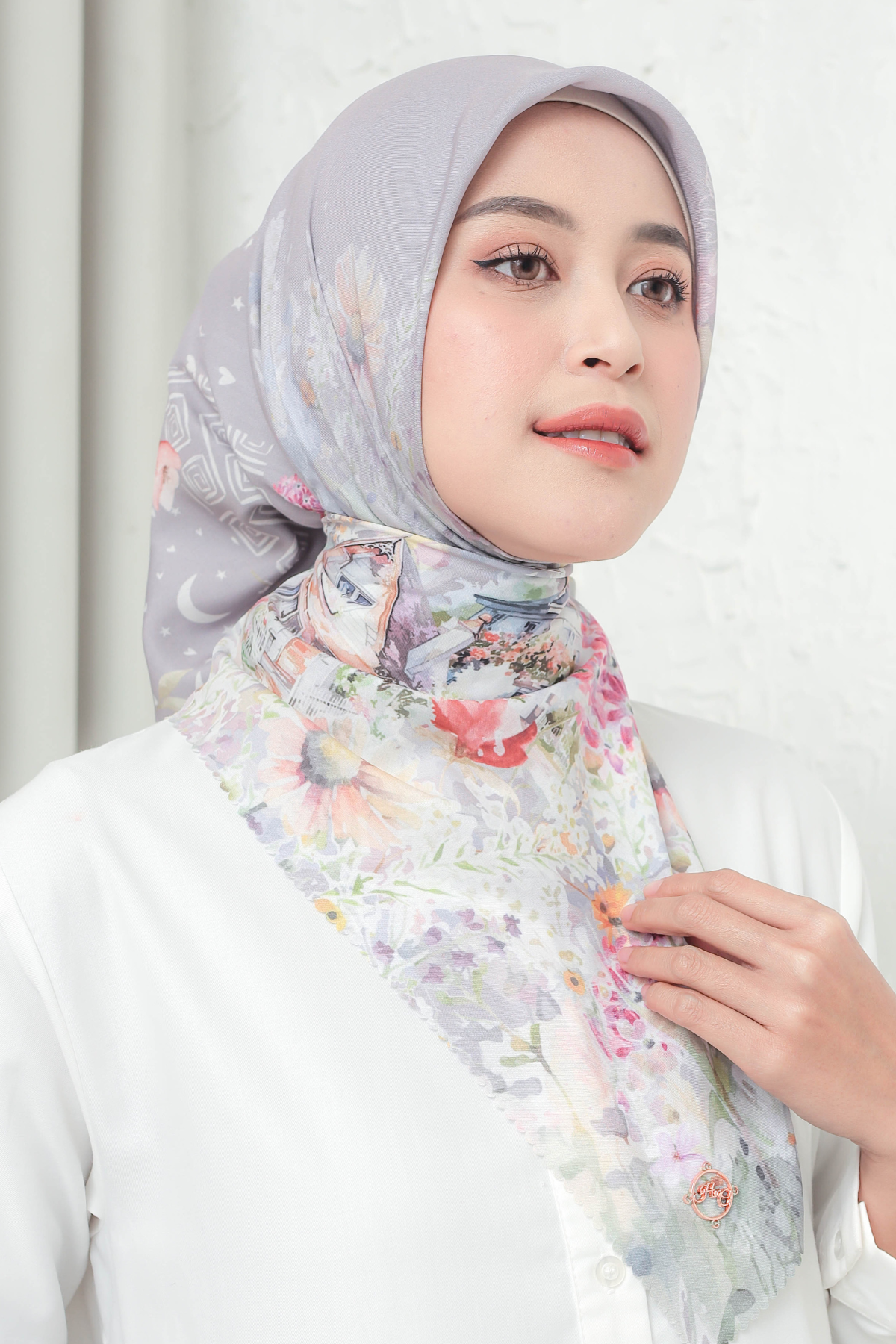 [ BUY 3 GET 1 FREE HIJAB ] Verbena - Scarf Square British Voal - Mauvy - VR26.9