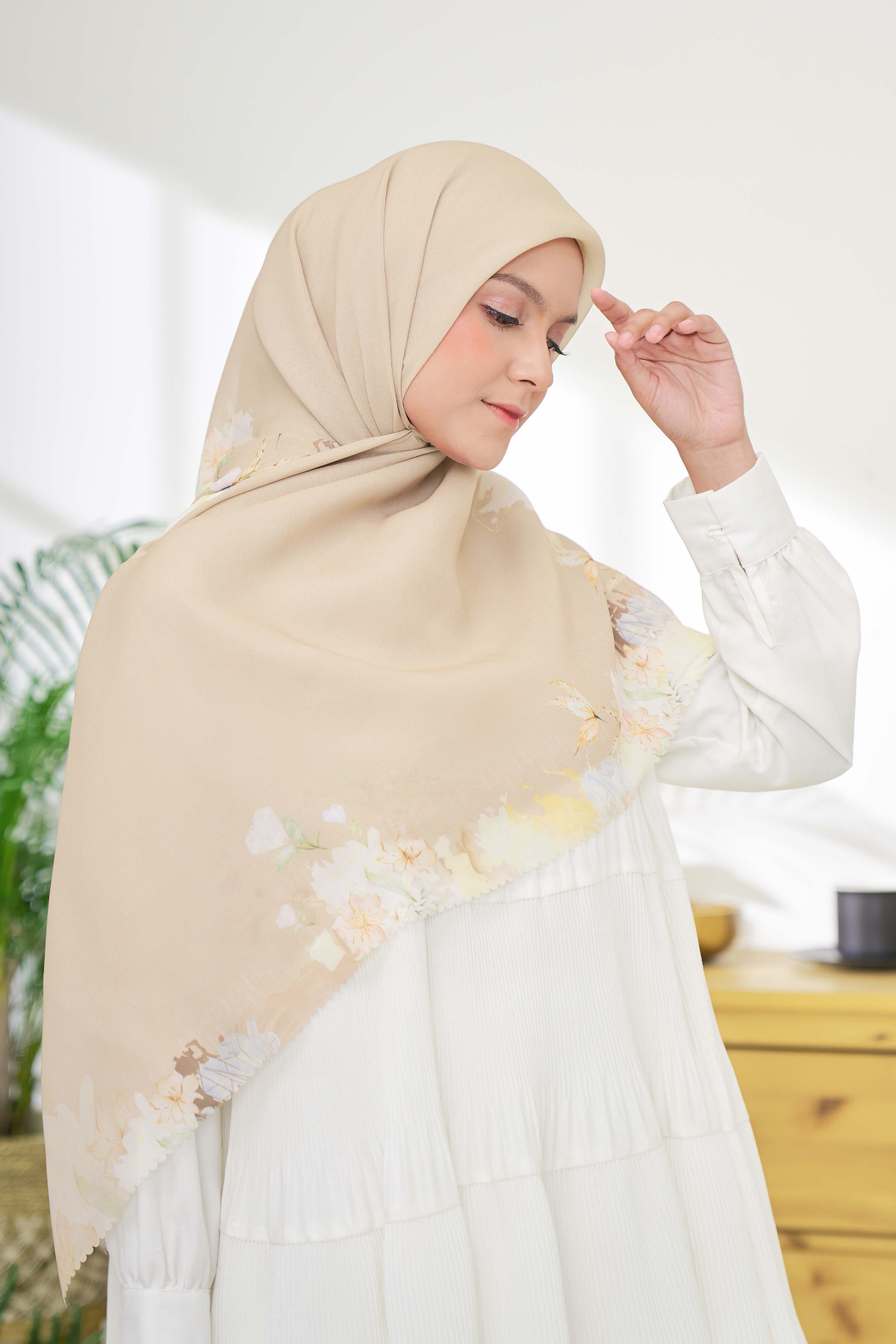 Diamond - Scarf Square Premium Polycotton XL | Warm Beige - JN07.10