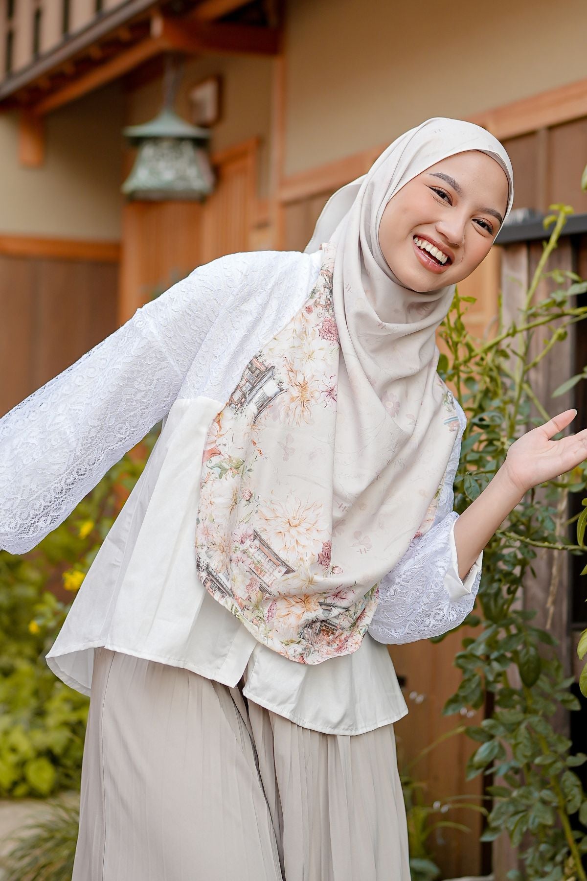 [ BUY 3 GET 1 FREE HIJAB ] Malaya Ohayo - MO55.2 Yuki White