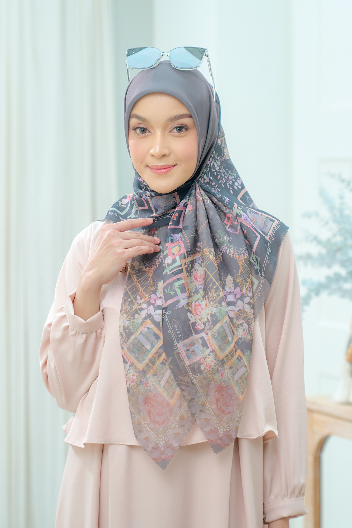 Nuri Scarf - NU33.1 NY33.1 NH33.1 Black