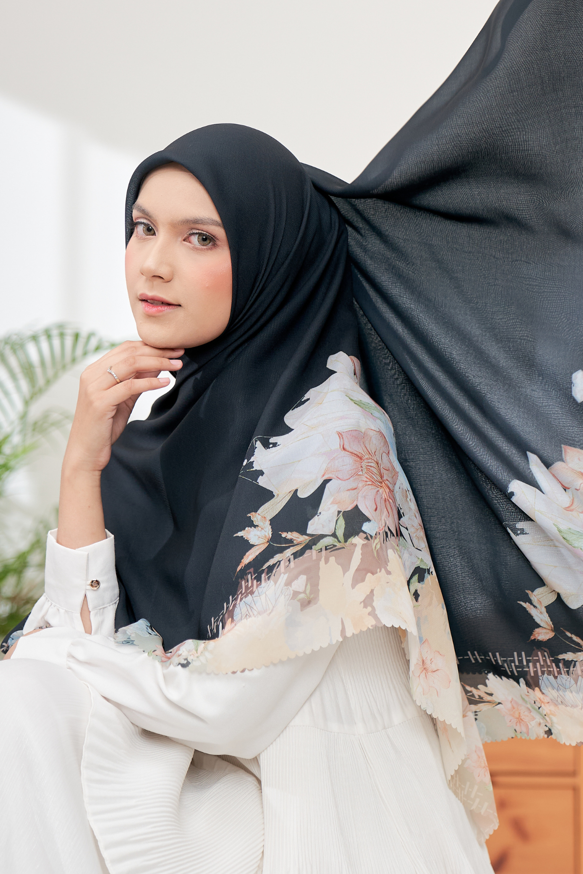 Diamond - Scarf Square Premium Polycotton XL | Black - JN07.1