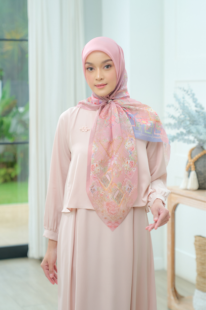 Nuri Scarf - NU33.5 NY33.5 NH33.5 Blue Pink