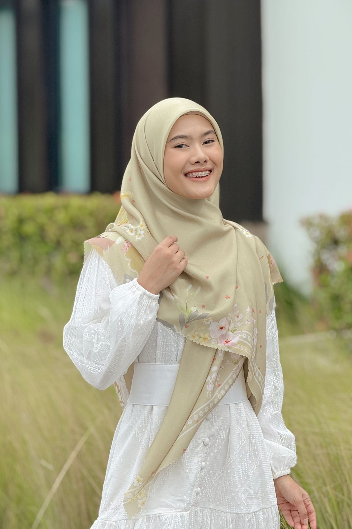 Daffodil - Scarf Square Premium Polycotton XL - Greeny Cream - JD14.4
