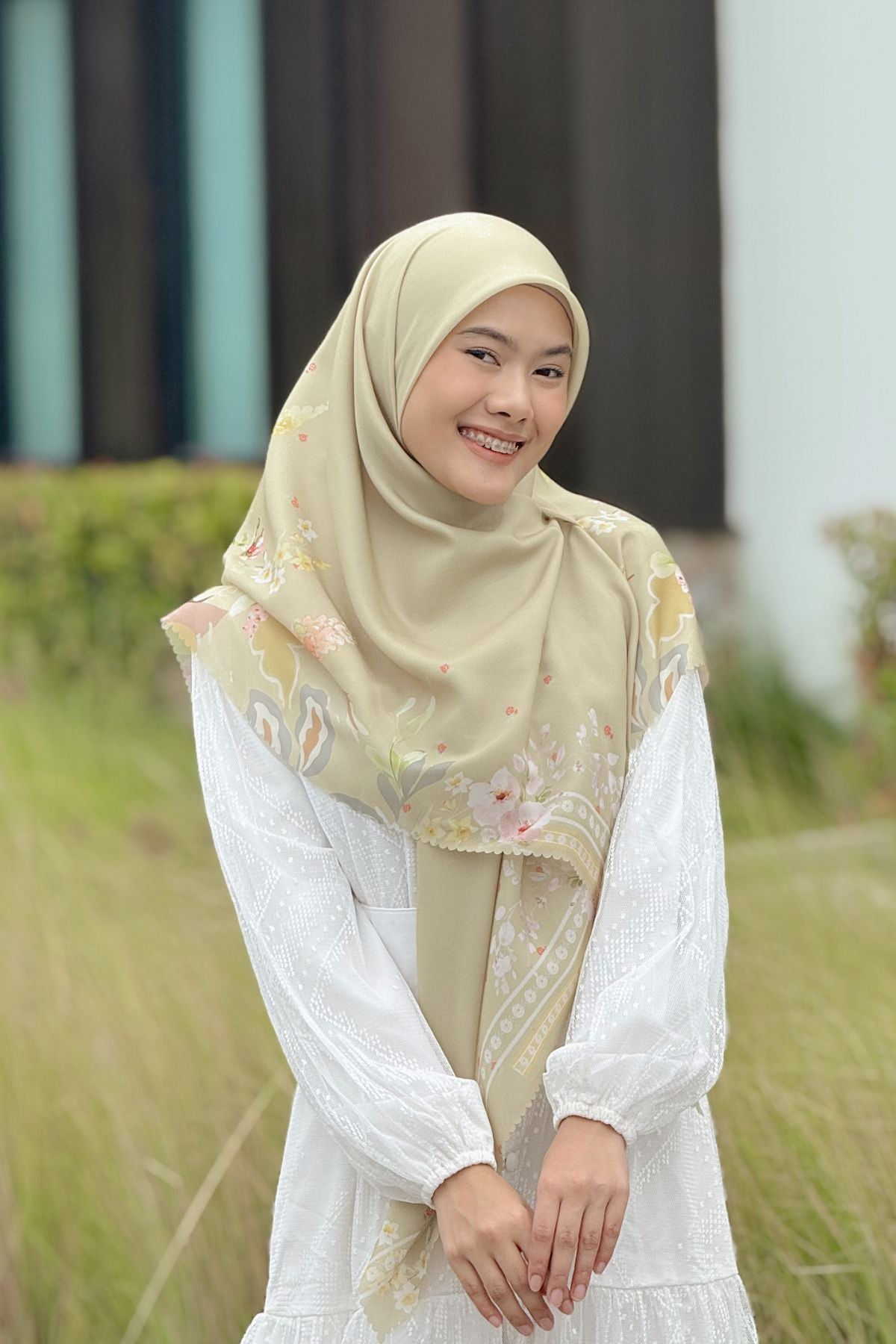 Daffodil - Scarf Square Premium Polycotton XL - Greeny Cream - JD14.4