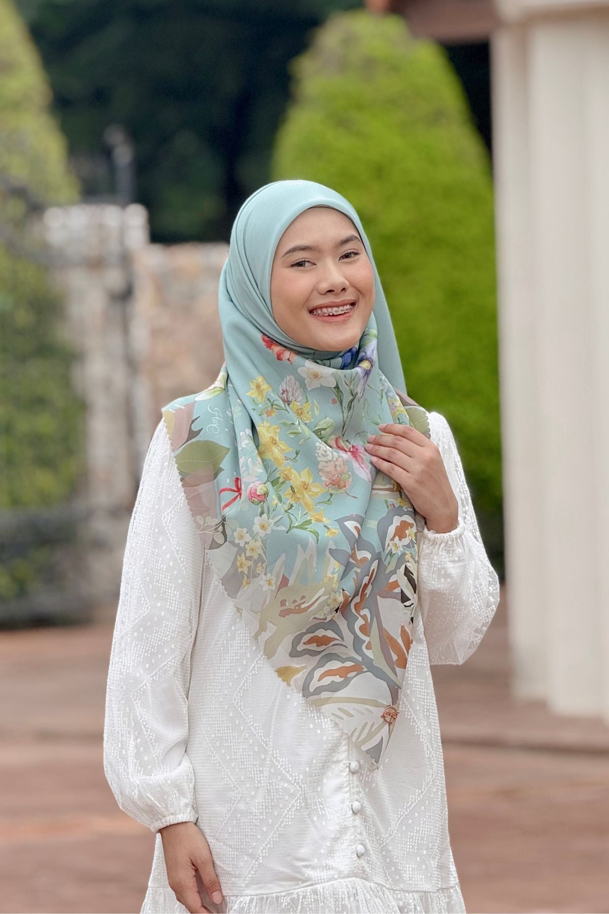 Daffodil - Scarf Square Premium Polycotton XL - Sage - JD14.11