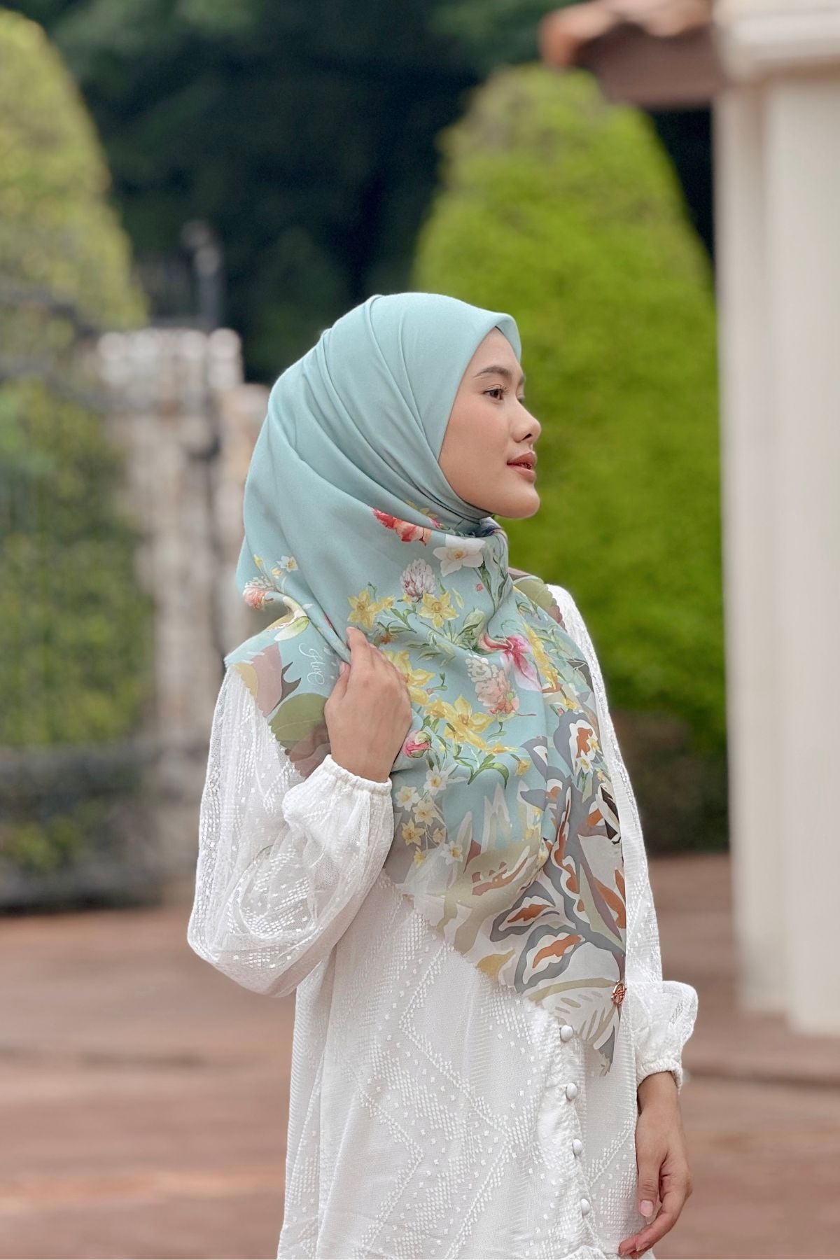 Daffodil - Scarf Square Premium Polycotton XL - Sage - JD14.11