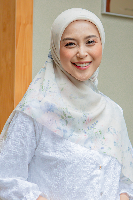 Dahlia - Scarf Square British Voal | Sunny Cream - LIA7.4