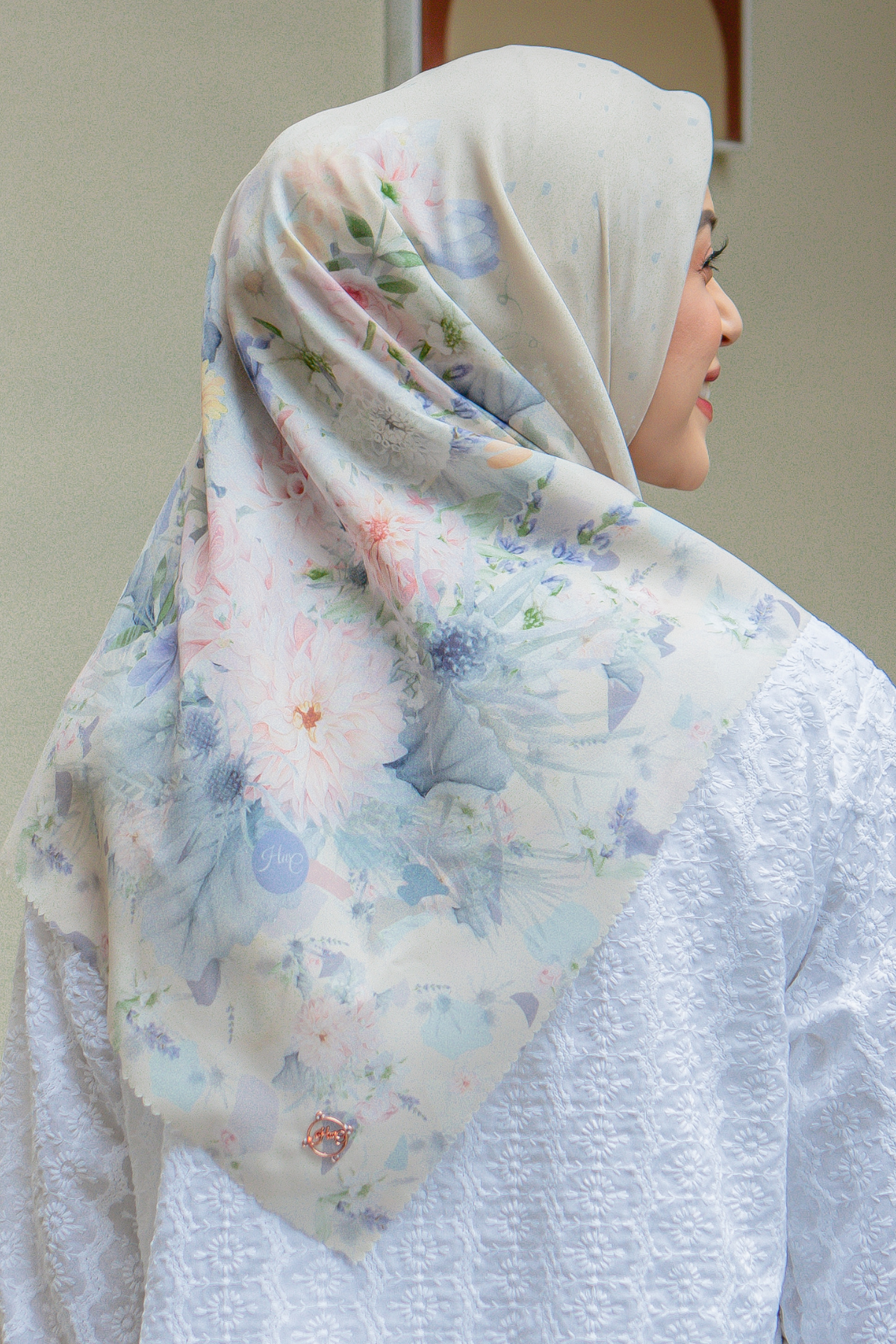 Dahlia - Scarf Square British Voal | Sunny Cream - LIA7.4