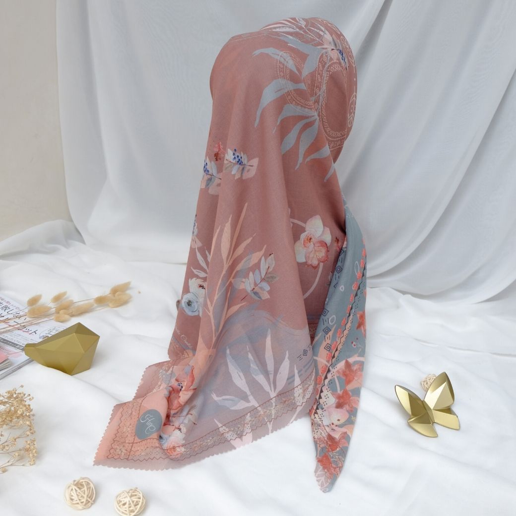 Segiempat Lamina Scarf