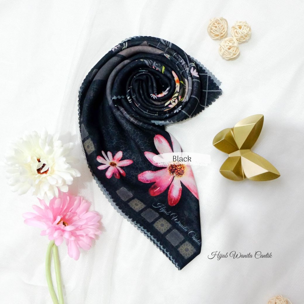 Aster Scarf - GS32.1 Black