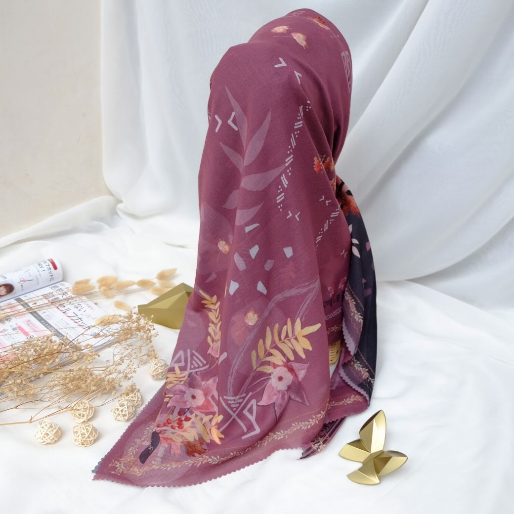 Segiempat Lamina Scarf  - NA12.1 Berry