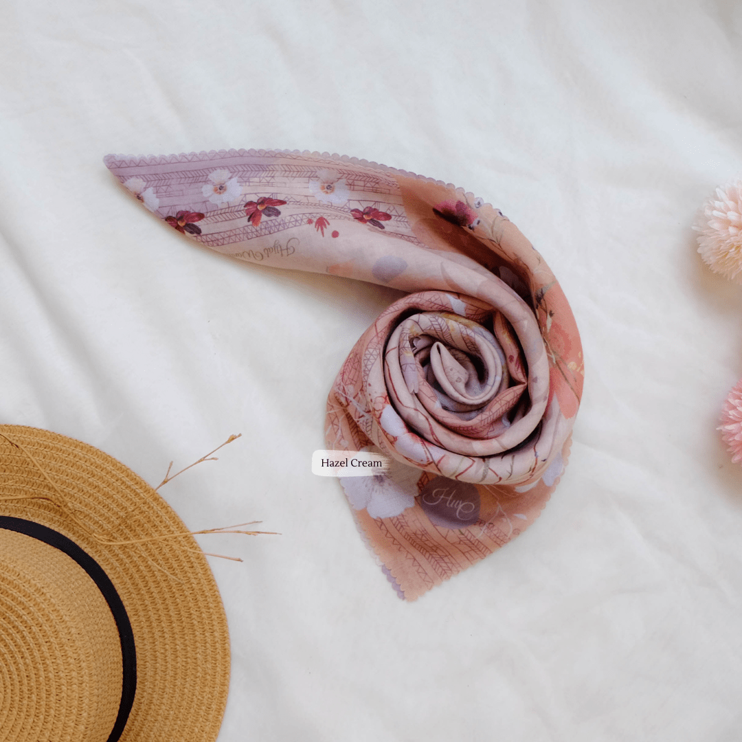 Segiempat Poppy Scarf - PY71.4 Hazel Cream