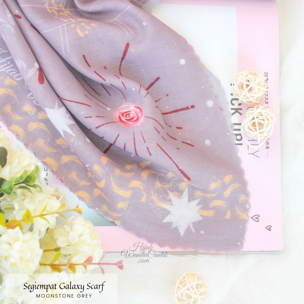 Segiempat Galaxy Scarf - NR45.2 Moonstone Grey