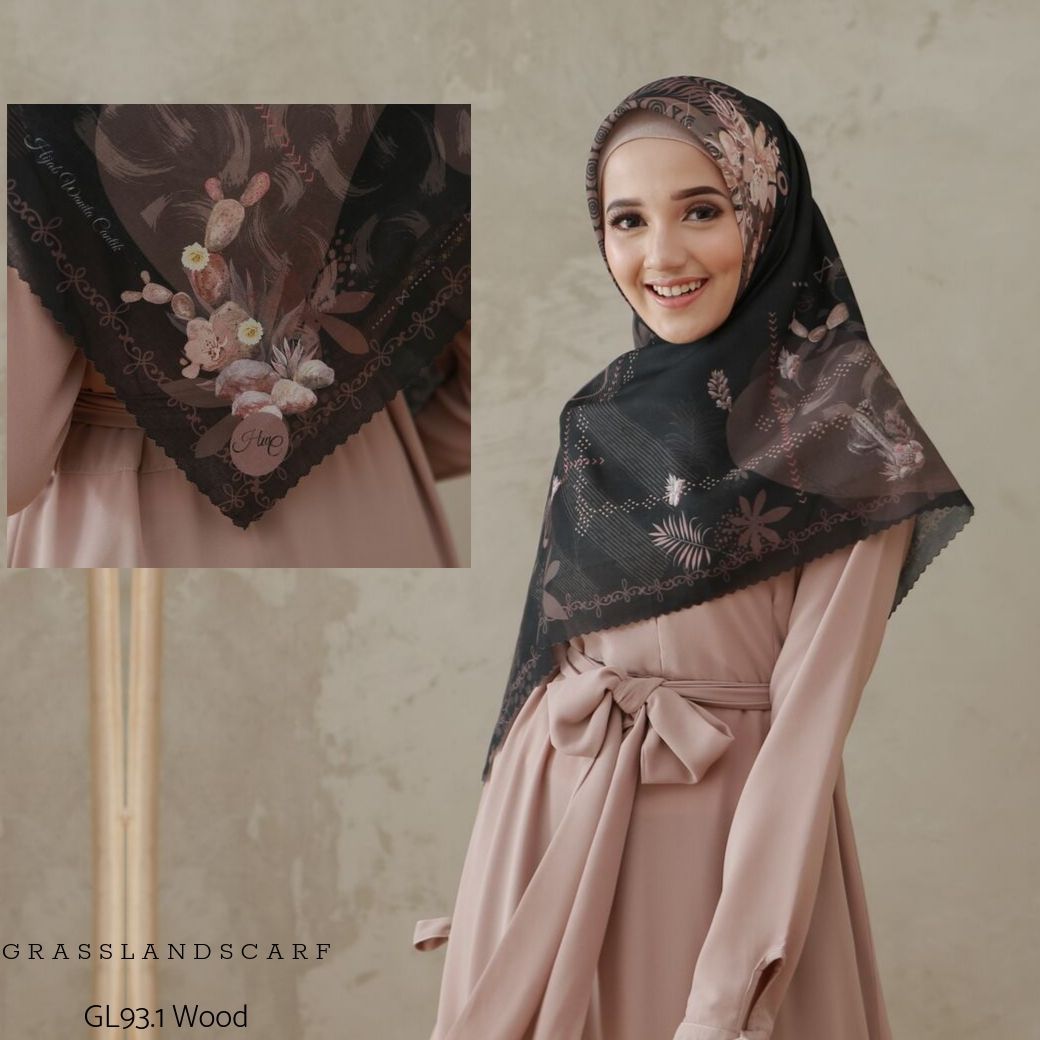 Segiempat Grassland Scarf - GL93.1 Wood