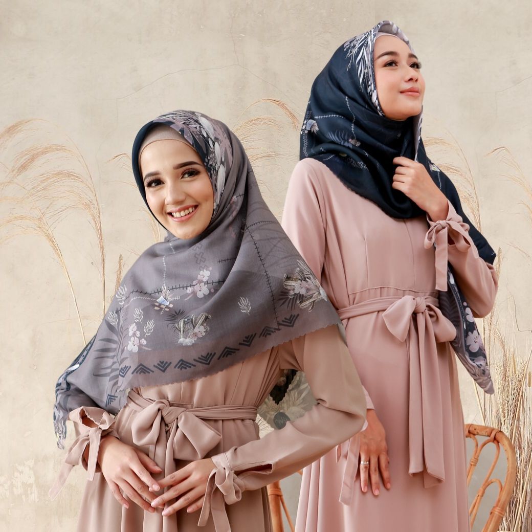 Segiempat Grassland Scarf - GL93.4 Cloud