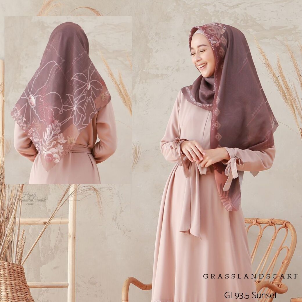 Segiempat Grassland Scarf - GL93.5 Sunset