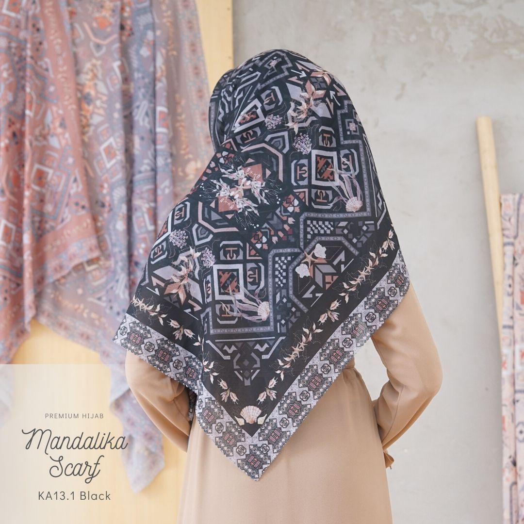 Segiempat Mandalika Scarf - KA13.1 Black