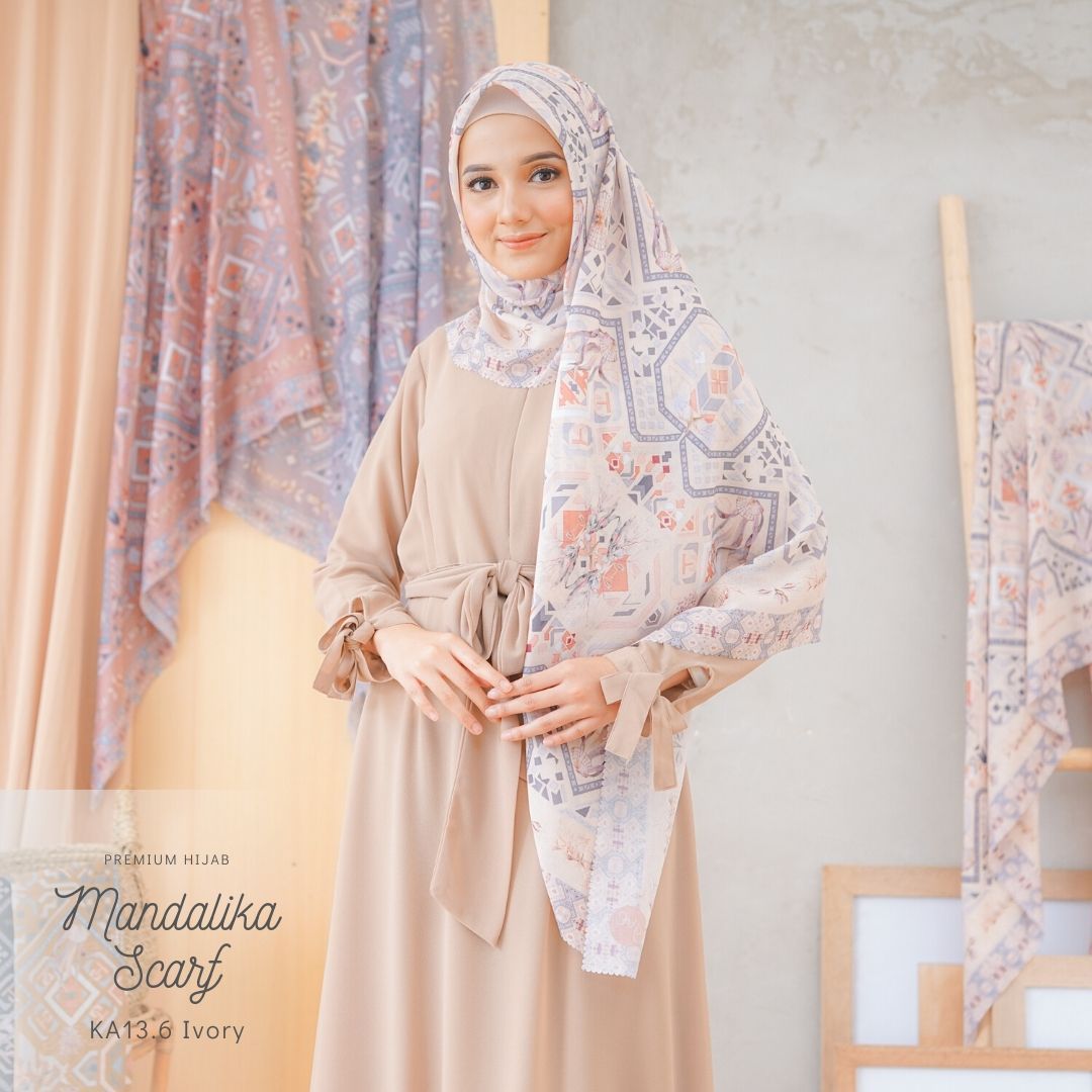 Segiempat Mandalika Scarf - KA13.6 Ivory