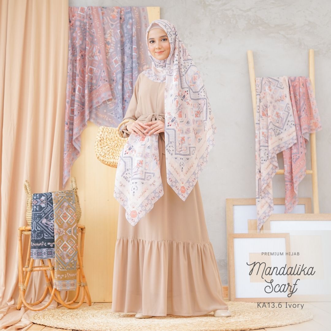 Segiempat Mandalika Scarf - KA13.6 Ivory