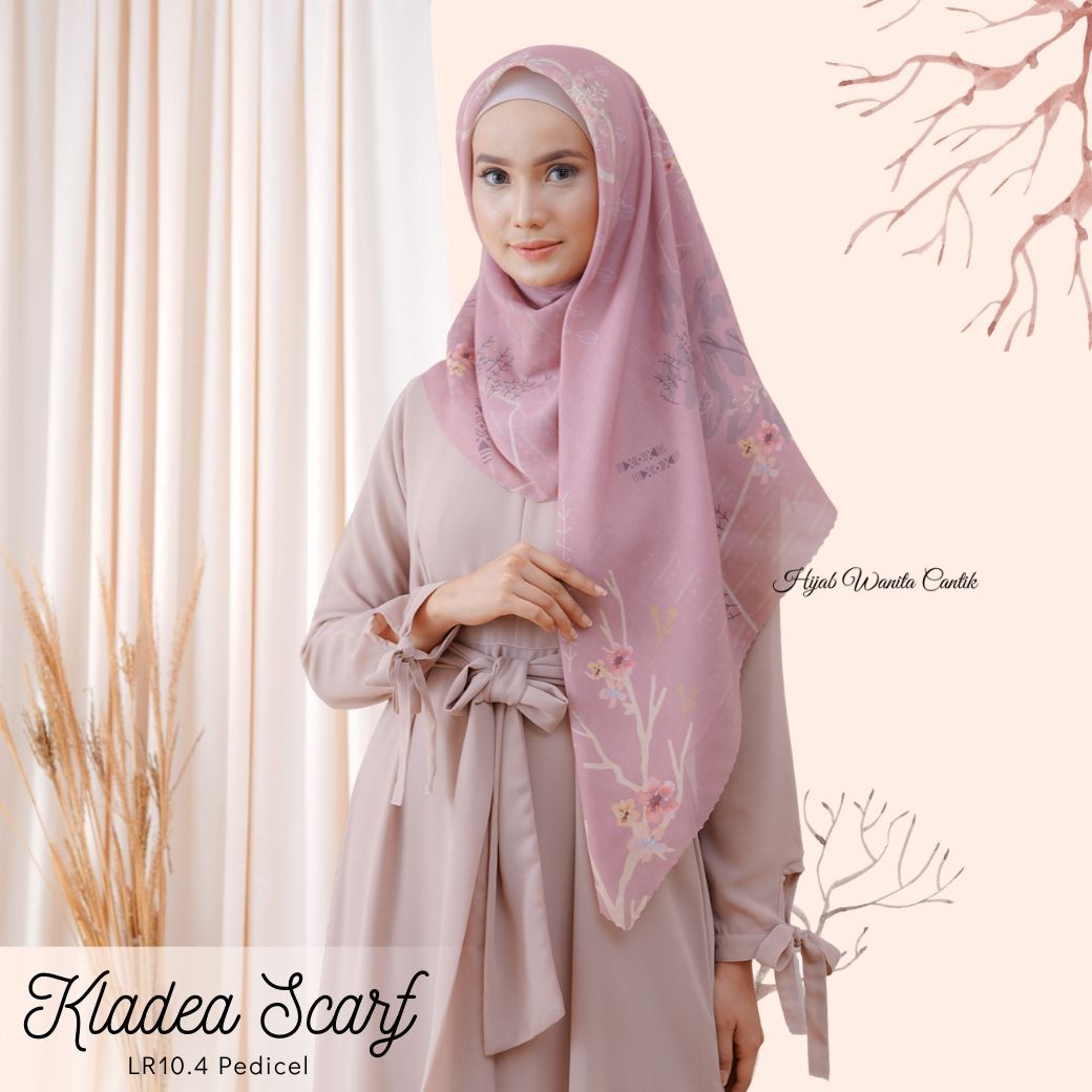 Kladea Scarf - LR10.4 Pedicel