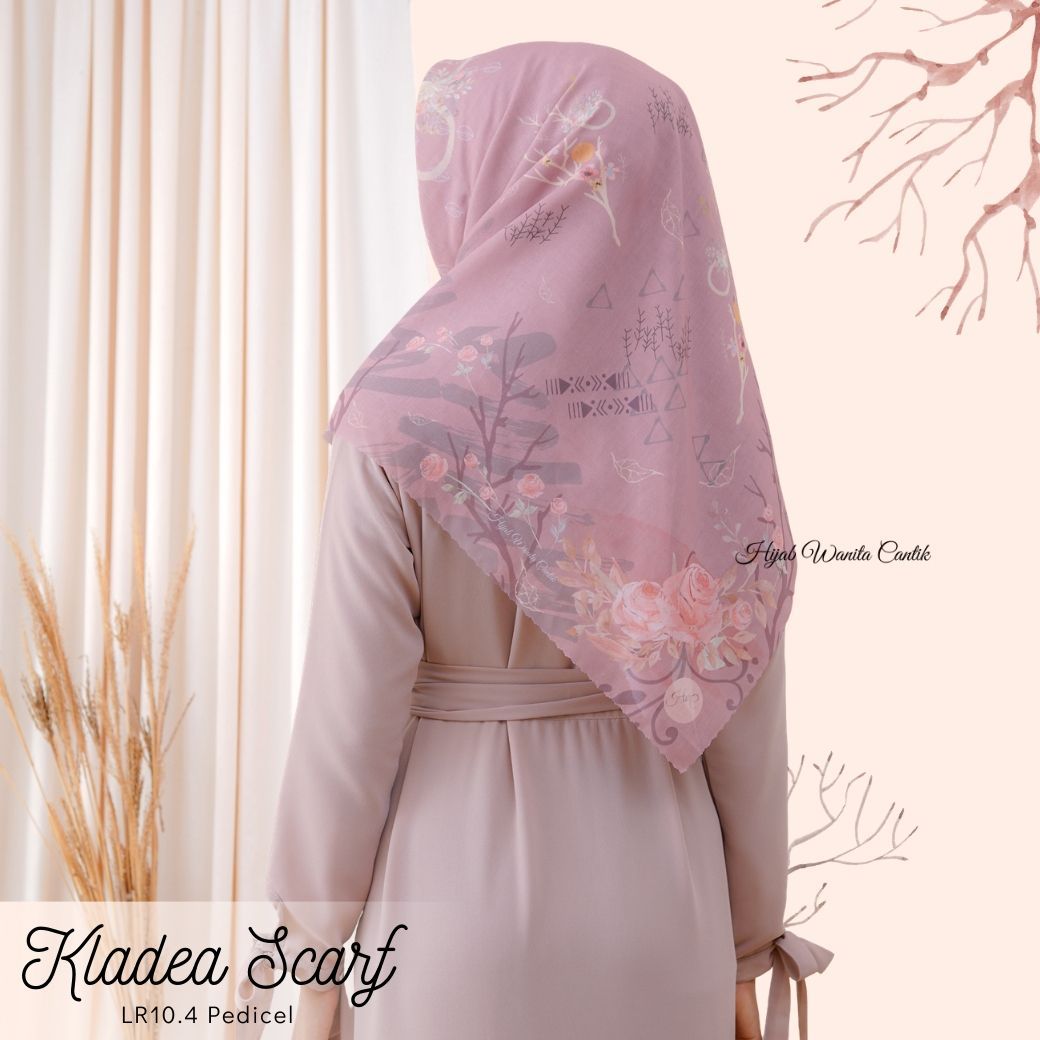 Kladea Scarf - LR10.4 Pedicel