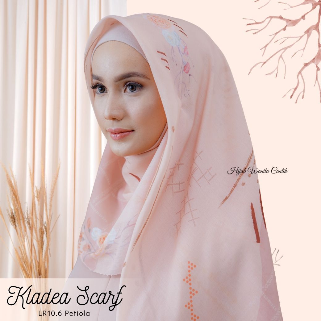 Kladea Scarf - LR10.6 Petiola