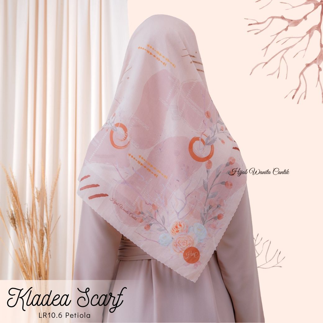 Kladea Scarf - LR10.6 Petiola