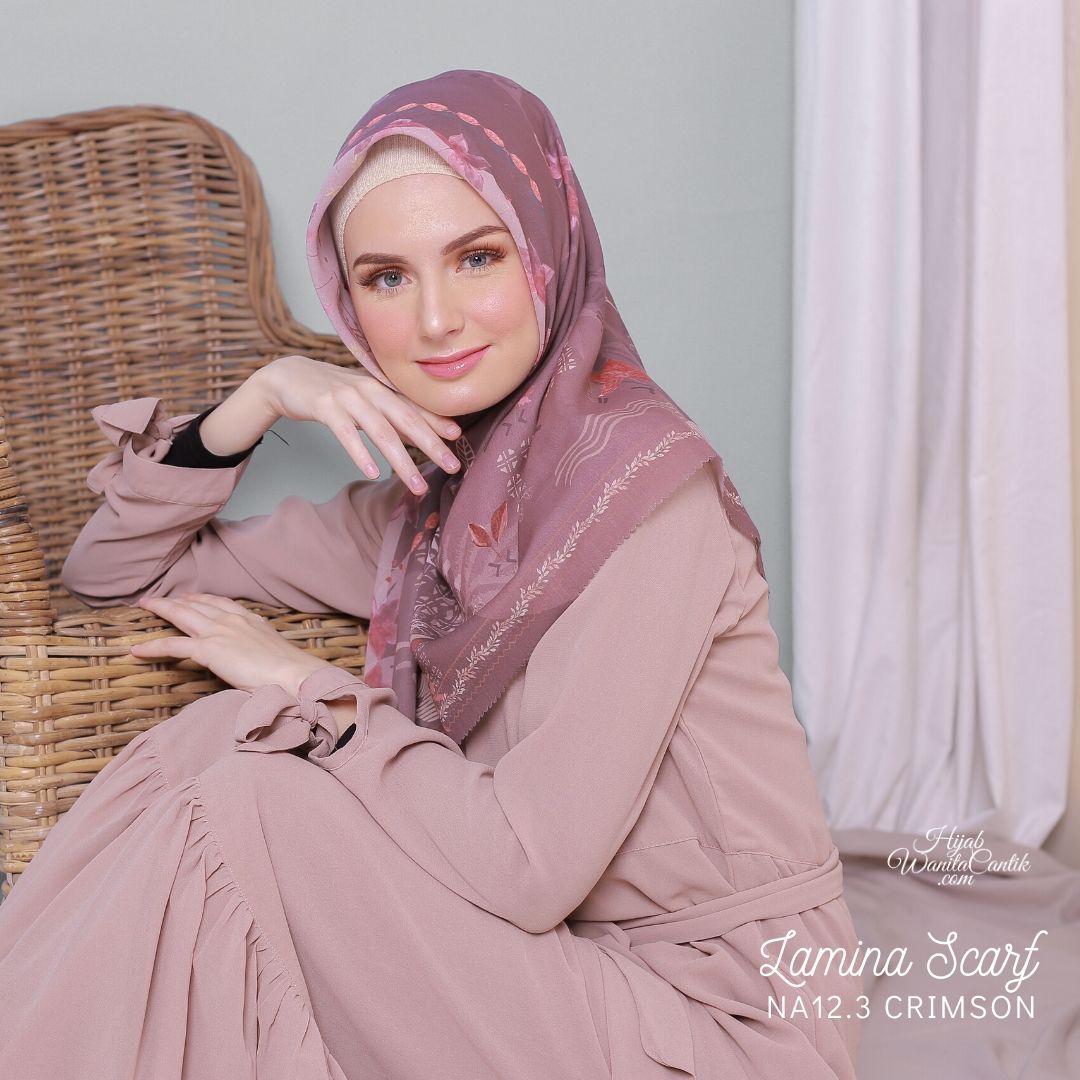 Segiempat Lamina Scarf  - NA12.3 Crimson