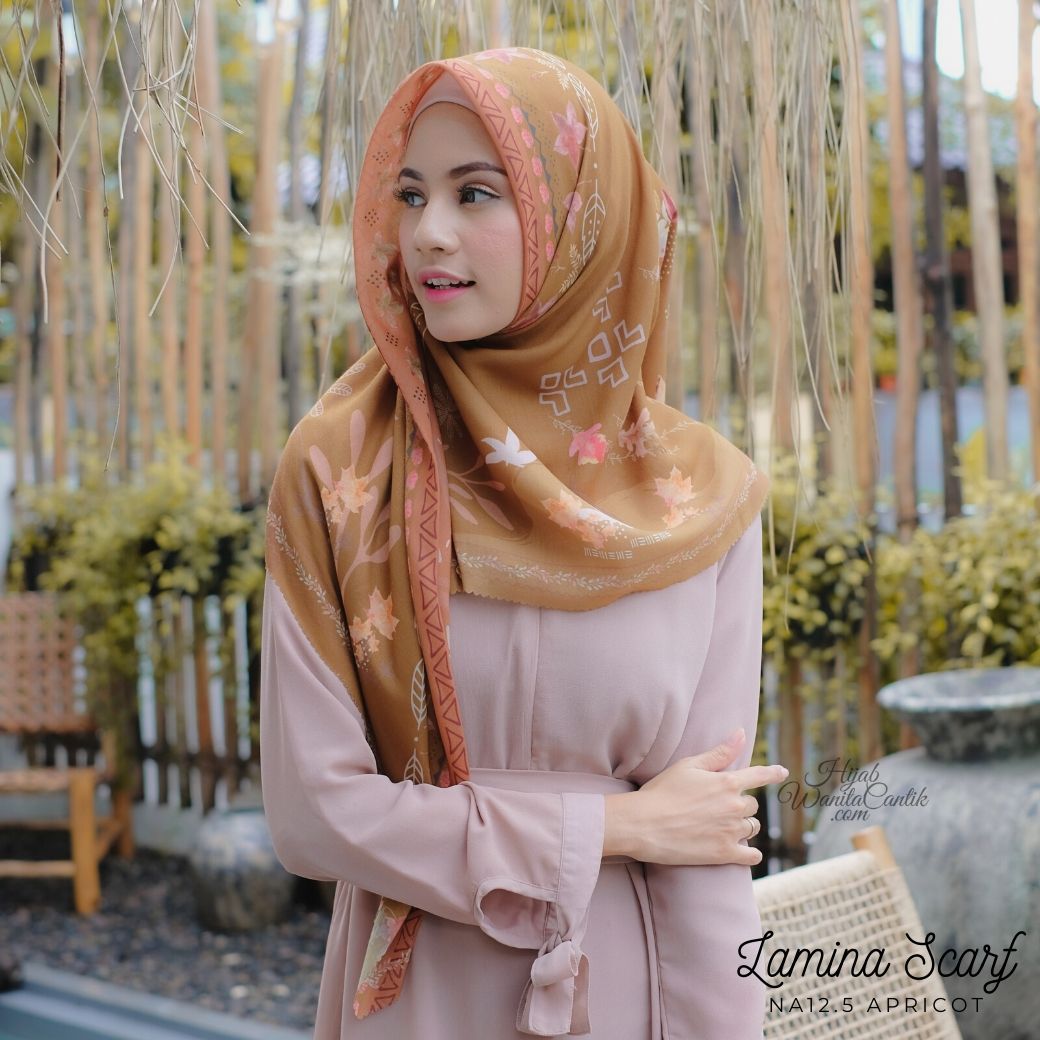 Segiempat Lamina Scarf  - NA12.5 Apricot