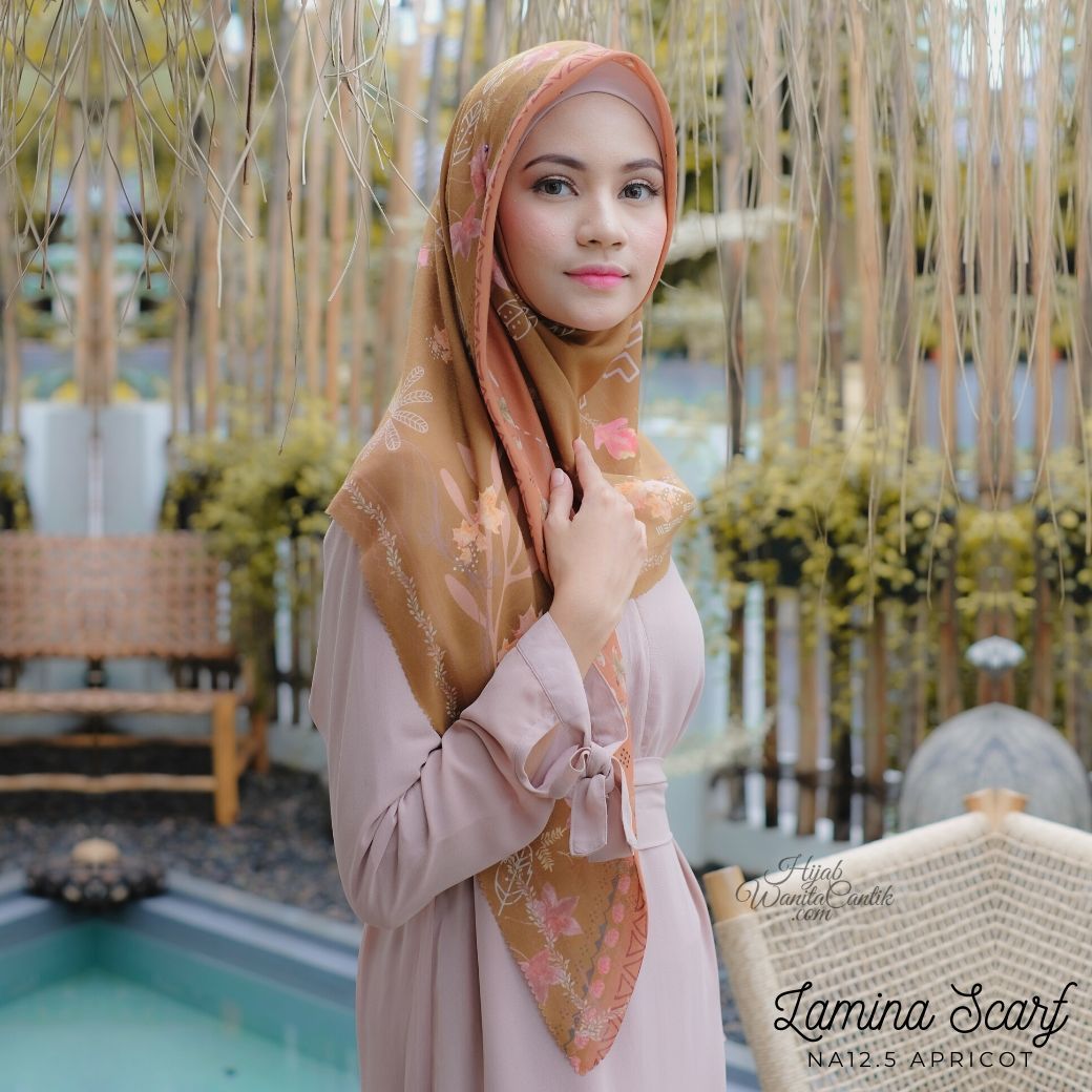 Segiempat Lamina Scarf  - NA12.5 Apricot