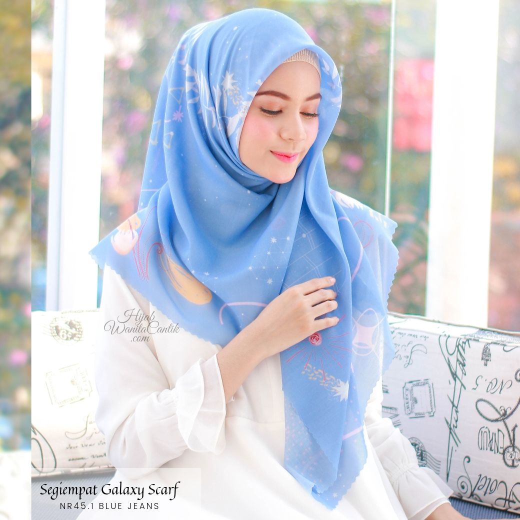 Segiempat Galaxy Scarf - NR45.1 Blue Jeans