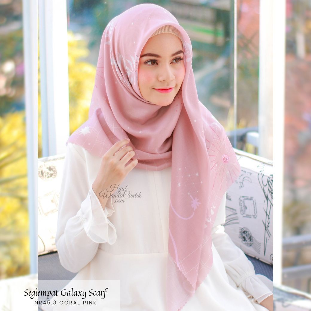 Segiempat Galaxy Scarf - NR45.3 Coral pink