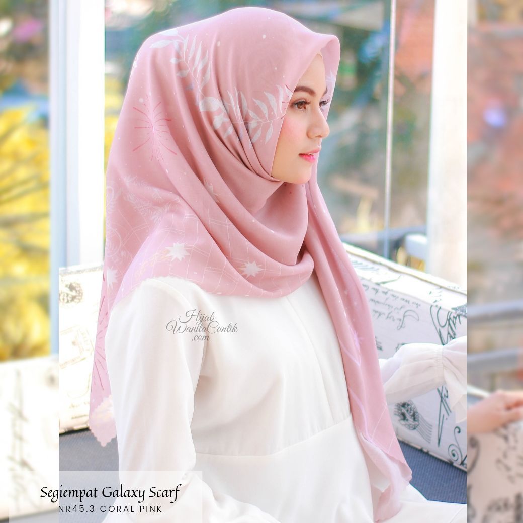 Segiempat Galaxy Scarf - NR45.3 Coral pink