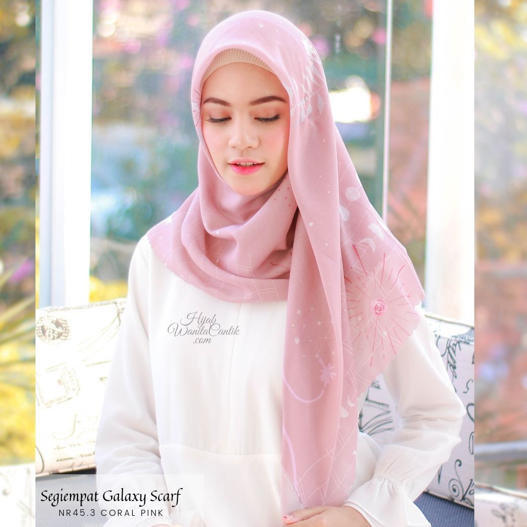 Segiempat Galaxy Scarf - NR45.3 Coral pink