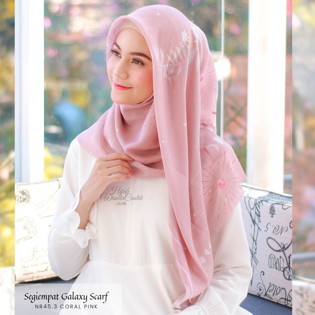 Segiempat Galaxy Scarf - NR45.3 Coral pink