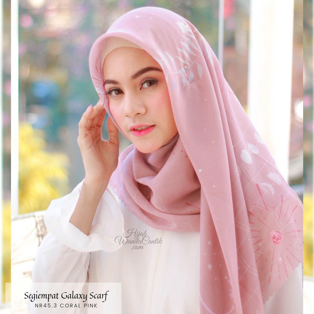 Segiempat Galaxy Scarf - NR45.3 Coral pink