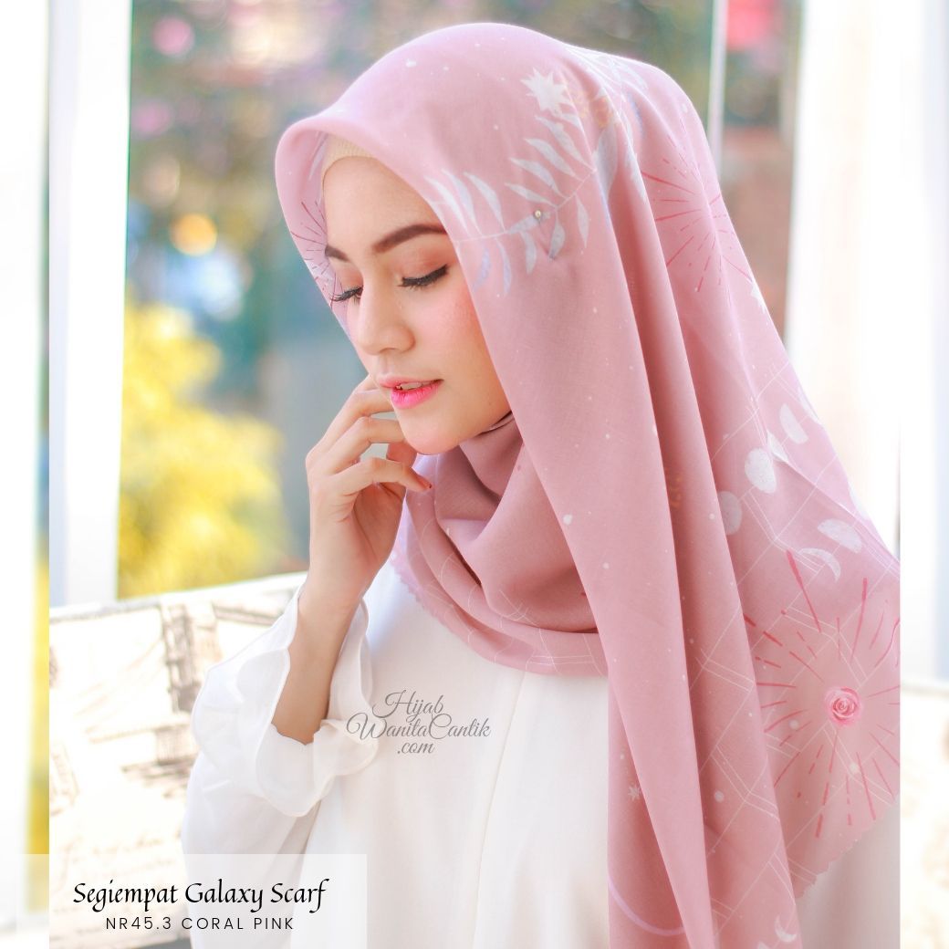 Segiempat Galaxy Scarf - NR45.3 Coral pink