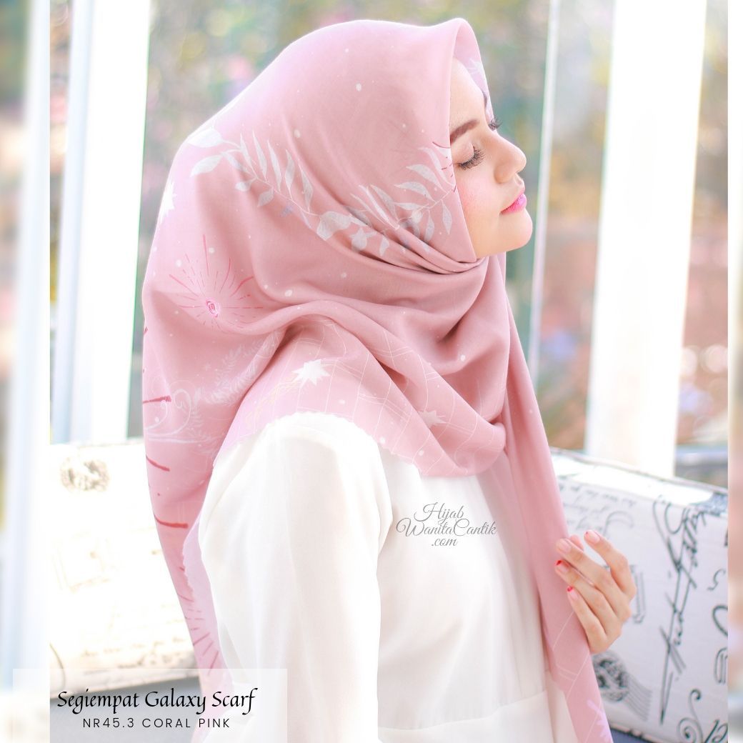 Segiempat Galaxy Scarf - NR45.3 Coral pink