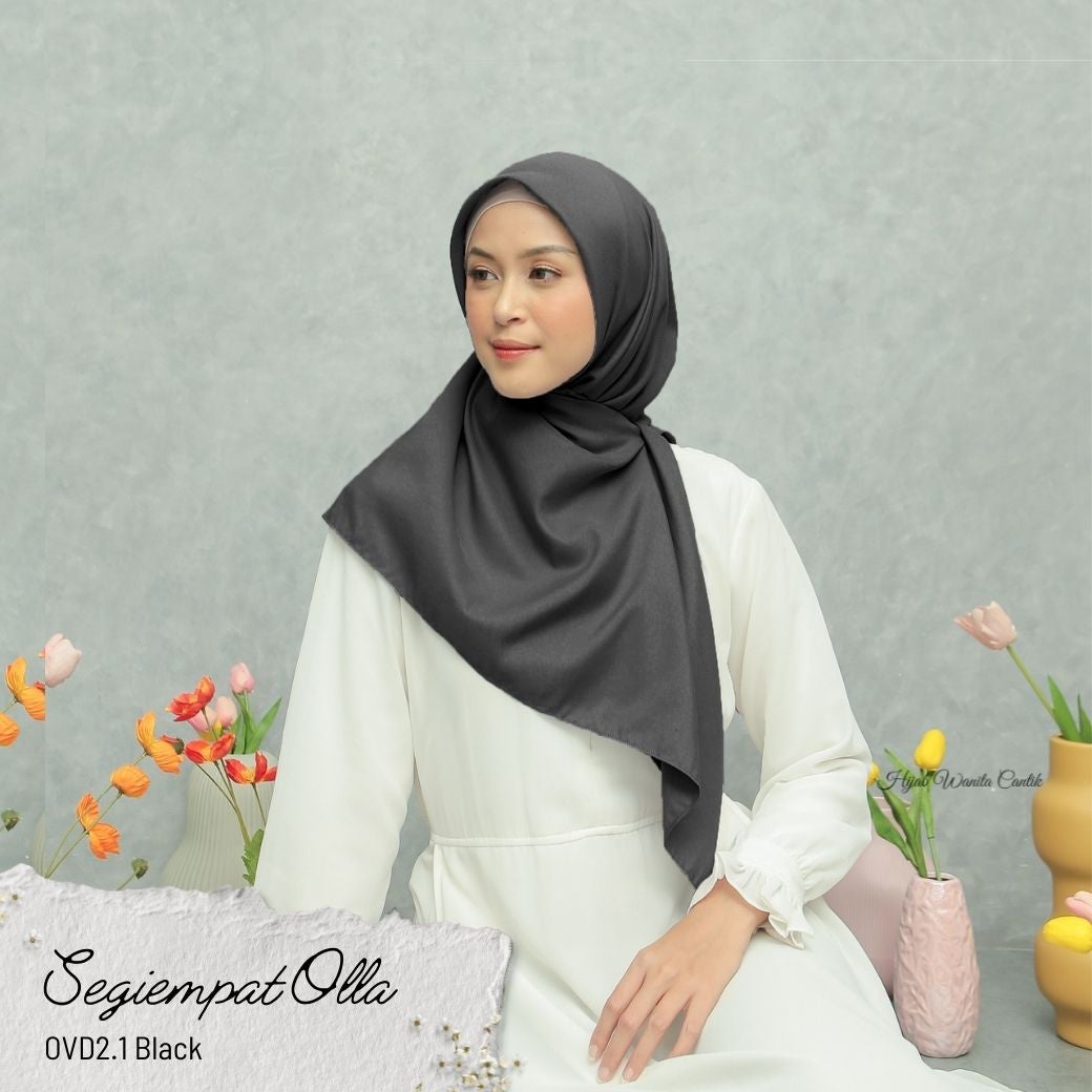 Segiempat Olla Scarf - OVD2.1 Black