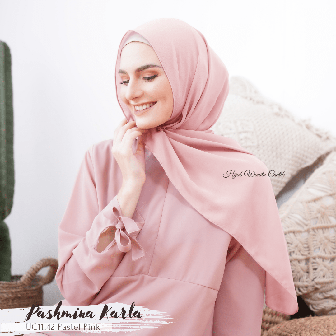 Pashmina Karla (dengan kancing) - UC11.42 Pastel Pink