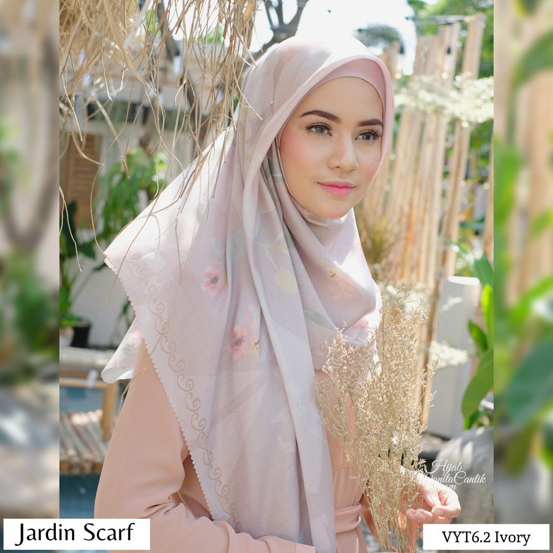 Jardin Scarf  - VYT6.2 Ivory
