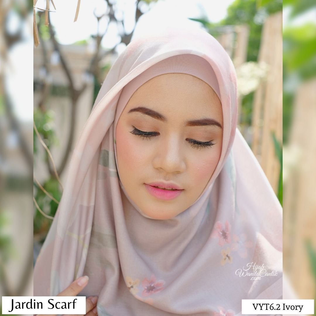 Jardin Scarf  - VYT6.2 Ivory