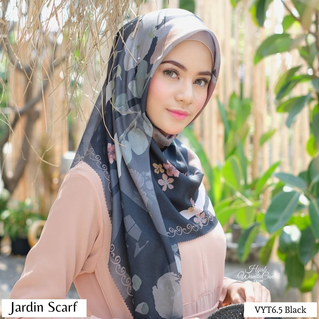 Jardin Scarf  - VYT6.5 Black