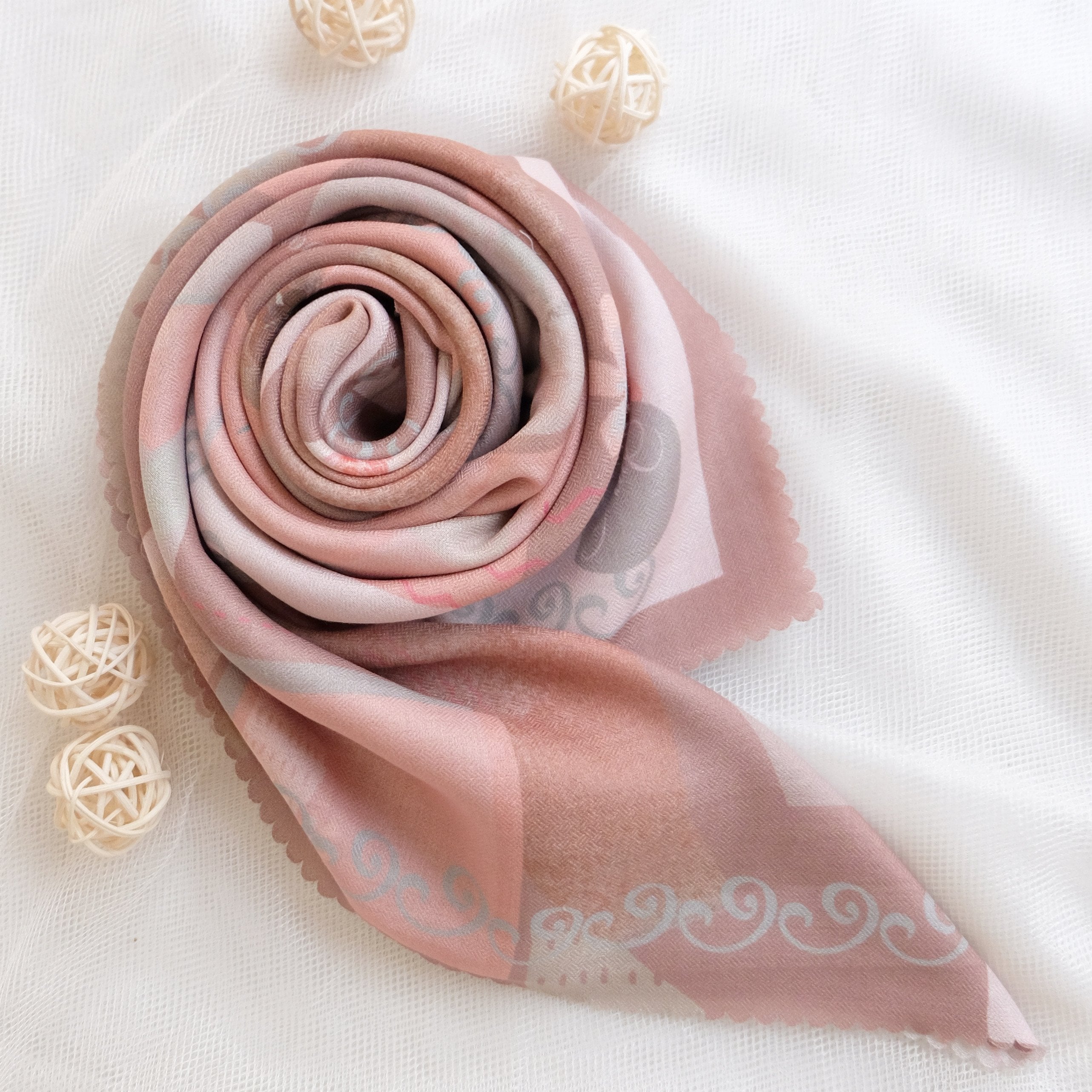 Jardin Scarf  - VYT6.3 Mocca