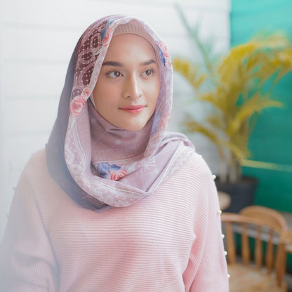 Segiempat Aurum  - RM27.33 Rayana Moccaroon